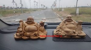 Tượng Phật Di Lặc Bằng Gỗ Tự Nhiên Để Ô Tô